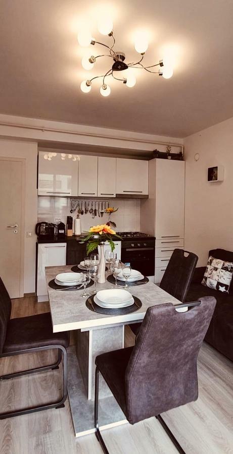 Apartament Comfort Primaverii Rîşnov 外观 照片